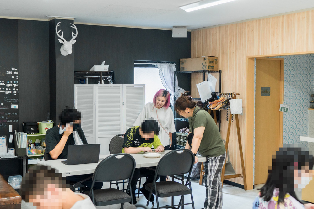 一人ひとりに声を掛けながら、活動に寄り添います