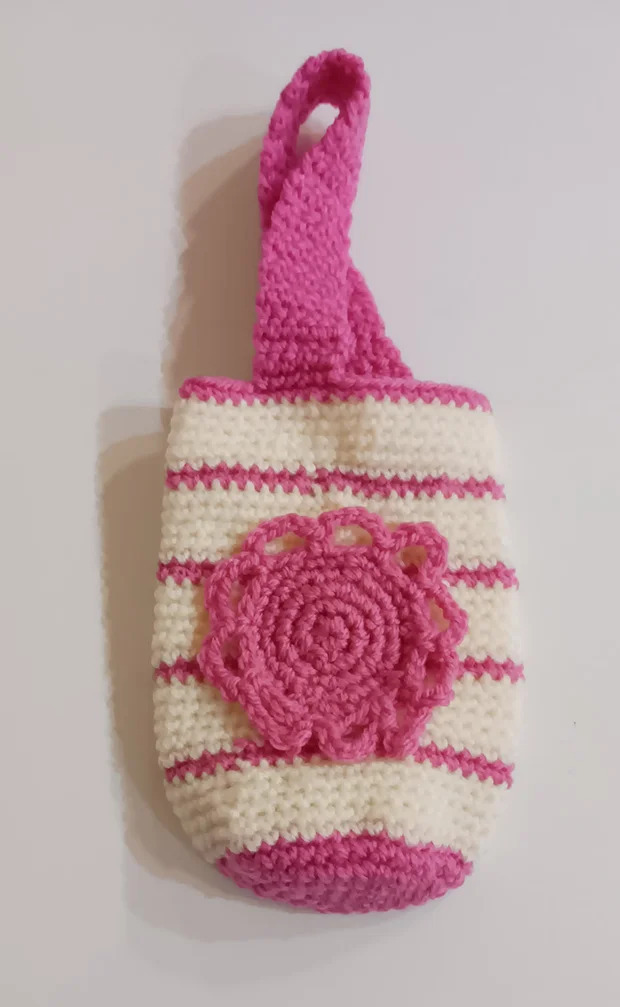 ハンドメイド】ピンクのペットボトルカバー❤ねこぱんちプラス尼崎 の