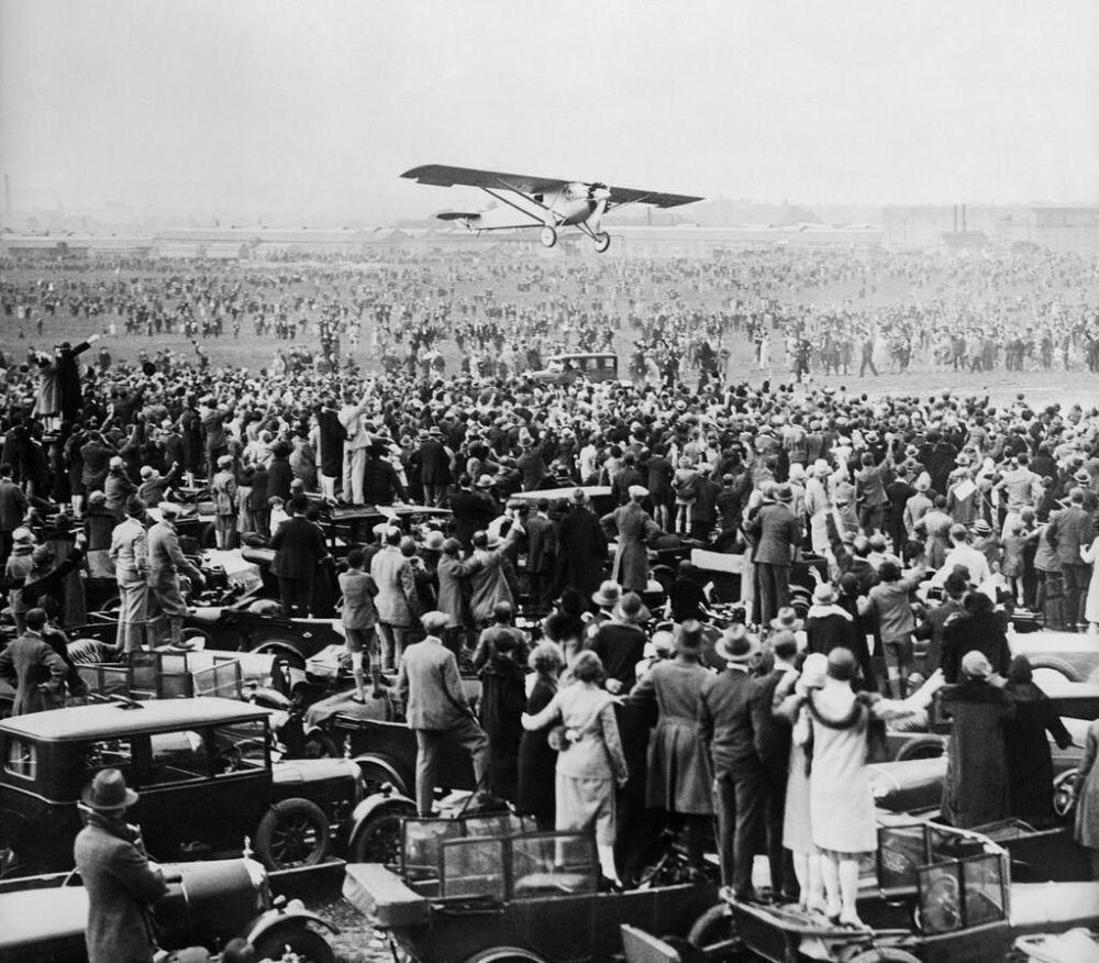 💻今日の出来事💻 - 1927年 - チャールズ・リンドバーグが大西洋単独無