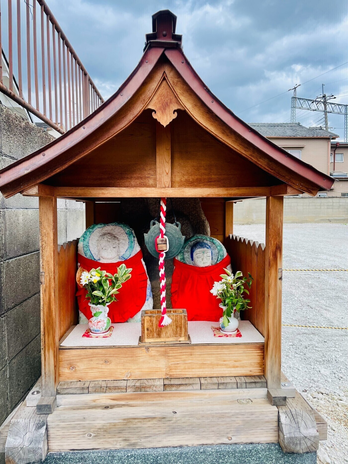 近くのお地蔵さまが綺麗になっていました。アイナベル京都 のブログ
