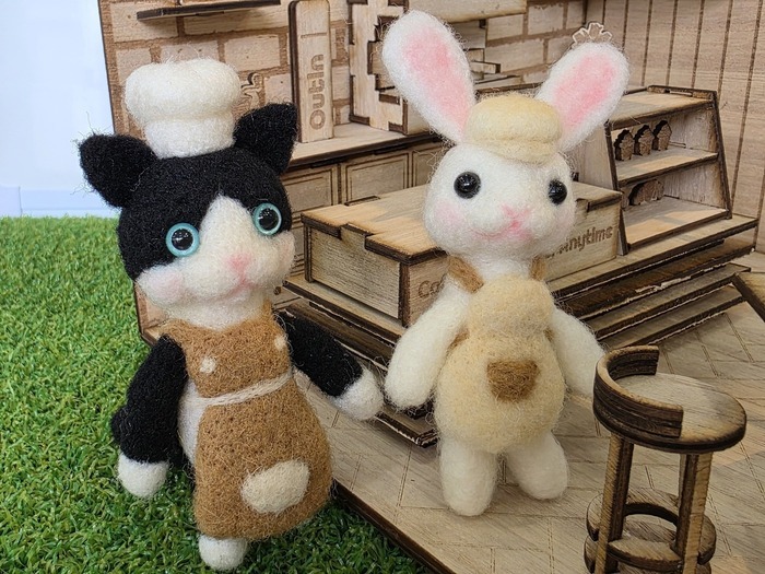 羊毛フェルト　ウィペット 夢のコラボ】レーザー木工×羊毛フェルト！とびきり可愛い「ミニチュア