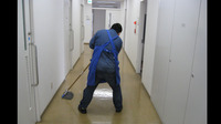 クリーン担当の皆さんが館内を毎日清掃しているのでピカピカです
