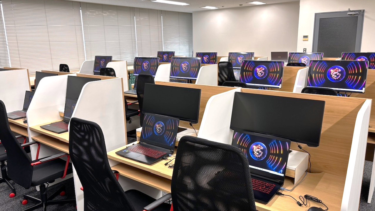 すずらんアニメーションスタジオ with eスポーツ堺東