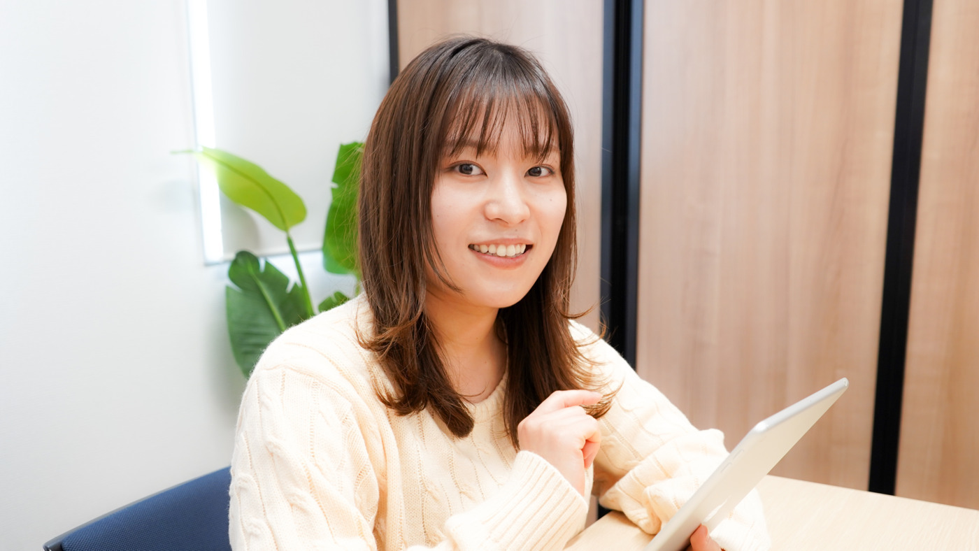奥津　玲奈