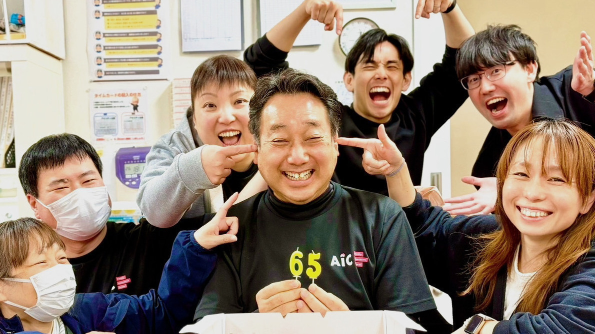 多種多様なバックグラウンドを持つ職員♪